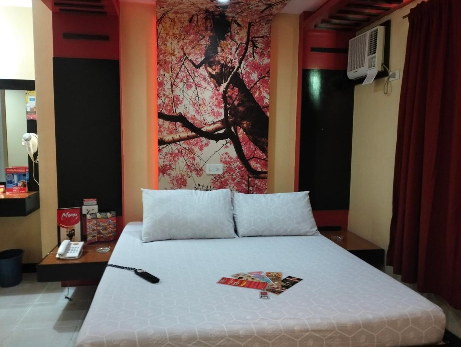 Hotel Sogo Quirino Manila Exterior photo